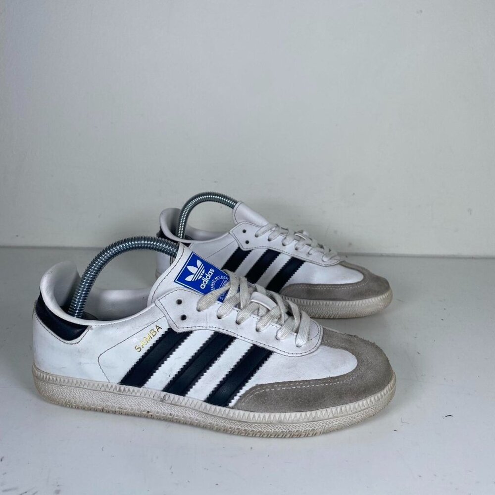 Leather Low Top Streetwear Soccer Sneakers